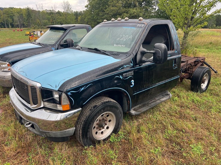 2004-ford-f350-xl-image-1