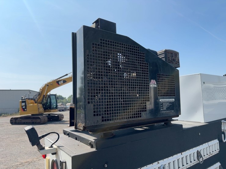 2017-ford-f550-xl-image-19