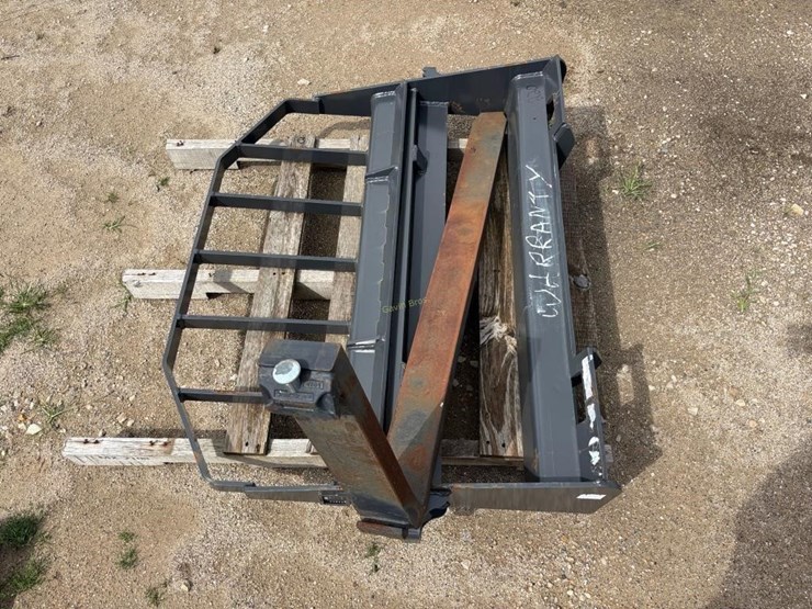 skidsteer-pallet-forks-pieces-image-4