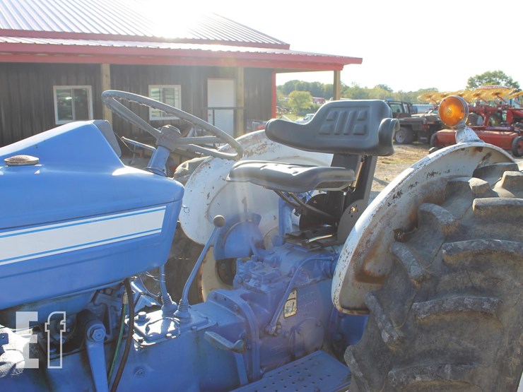 ford-4000-image-8