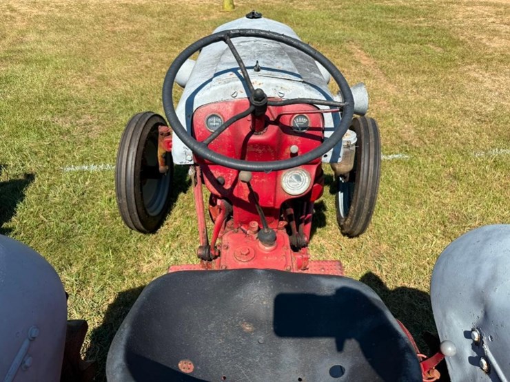 ford-tractor-image-9