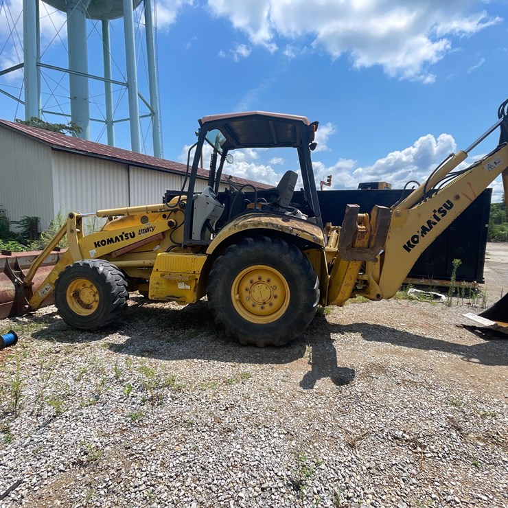 KOMATSU WB140