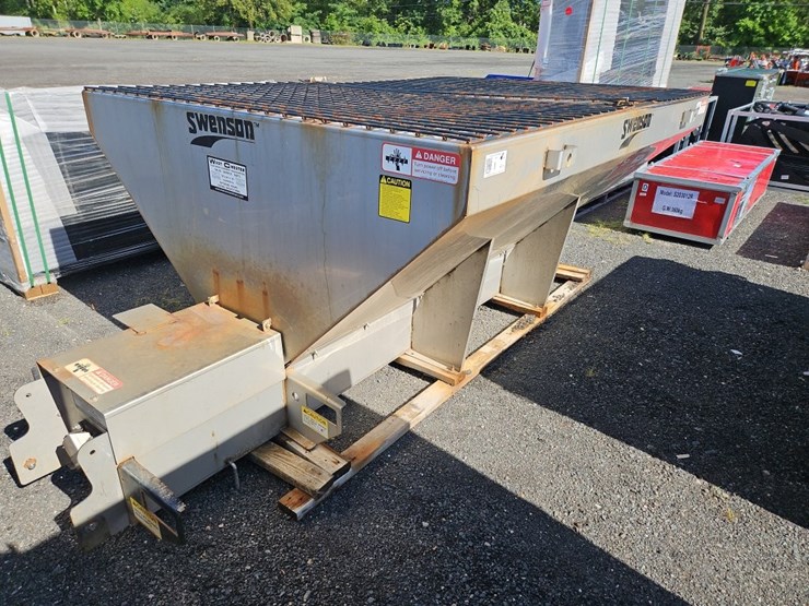 swenson-8'-stainless-steel-sand/salt-spreader-image-1