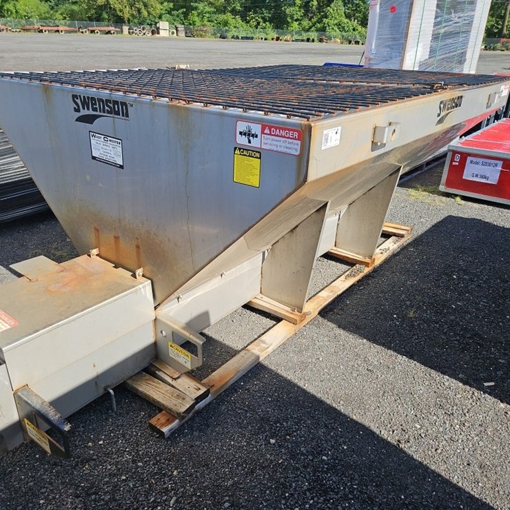 SWENSON 8' STAINLESS STEEL SAND/SALT SPREADER