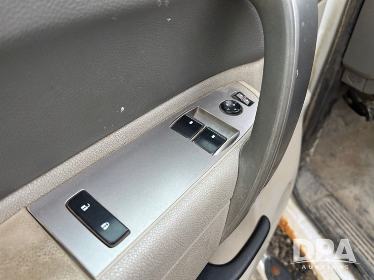 2012-gmc-3500hd-image-34
