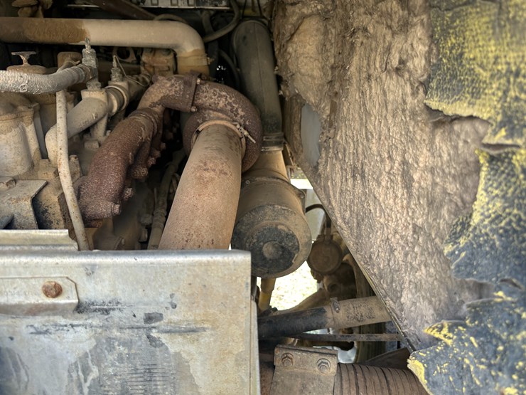 #32159-•-1984-international-co9670-sleeper-truck-tractor-vin:-1hsrdjwr0ehb13117-image-41