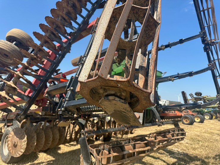 case-ih-330-image-26