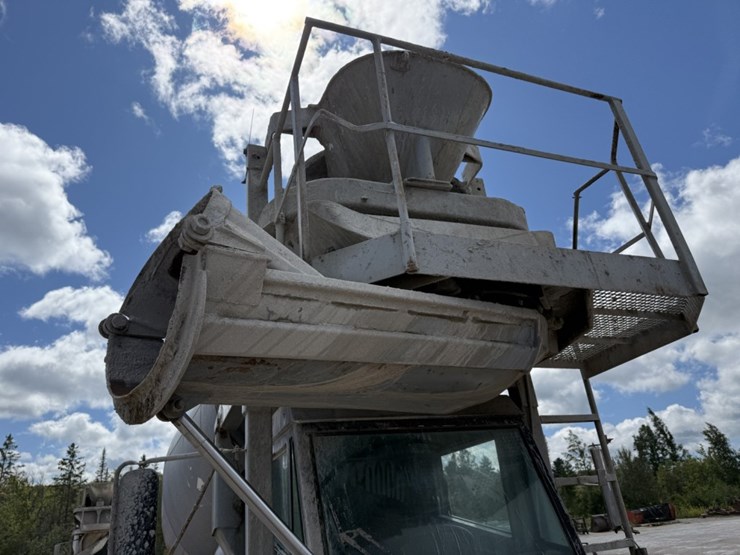 #1553-•-1991-oshkosh-mixer-truck-image-9