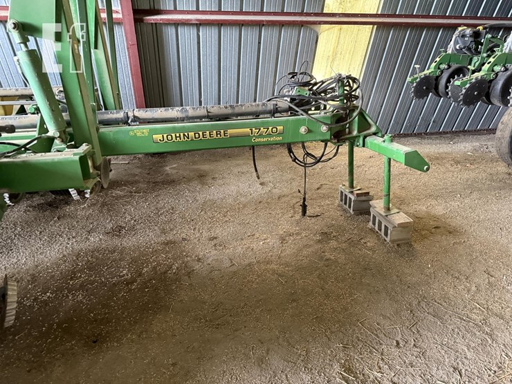 1997-john-deere-1770-image-6