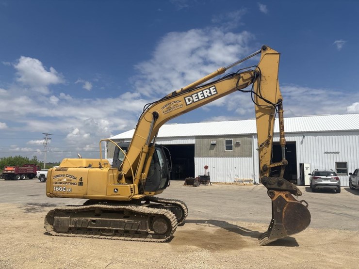 2006-deere-160c-lc-image-4