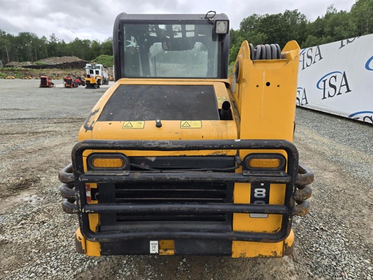 2010-jcb-180-image-4