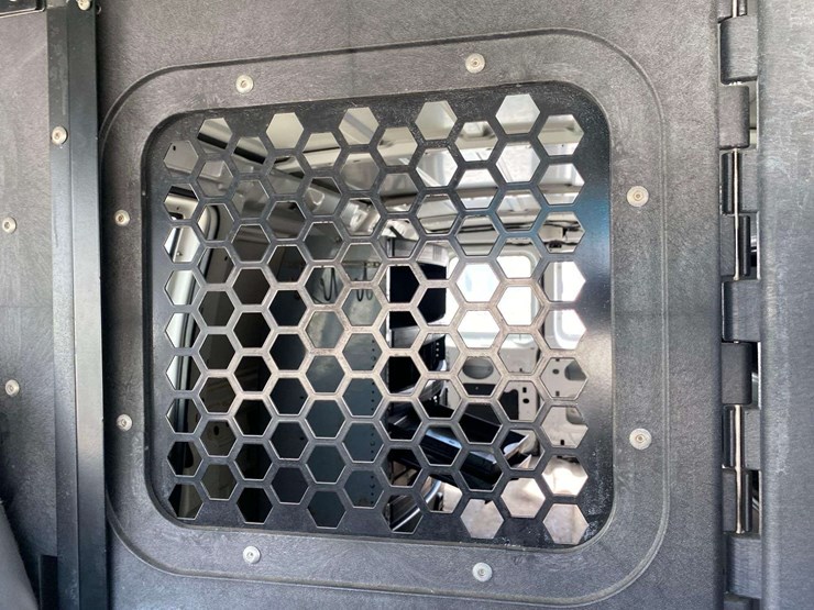 2006-ford-cargo-image-20