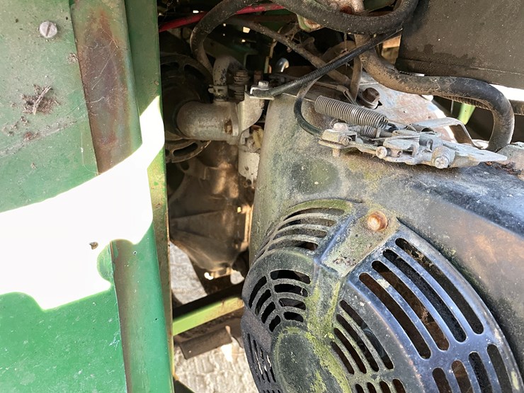 john-deere-gator-image-10