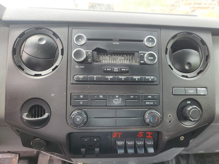 2011-ford-f550-image-51
