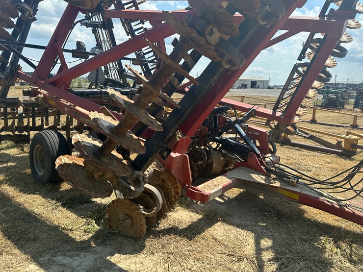 case-ih-330-image-51