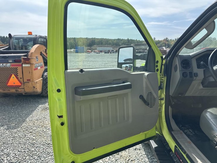 2010-ford-f250-image-27