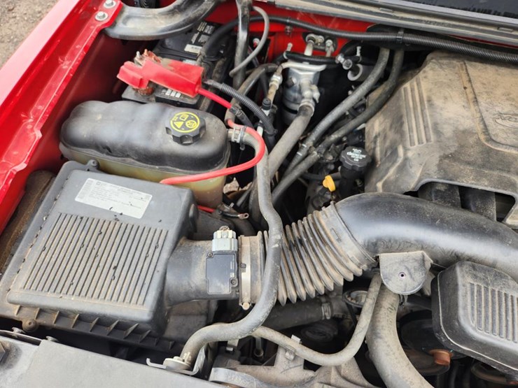 2013-chevrolet-silverado-1500-image-41