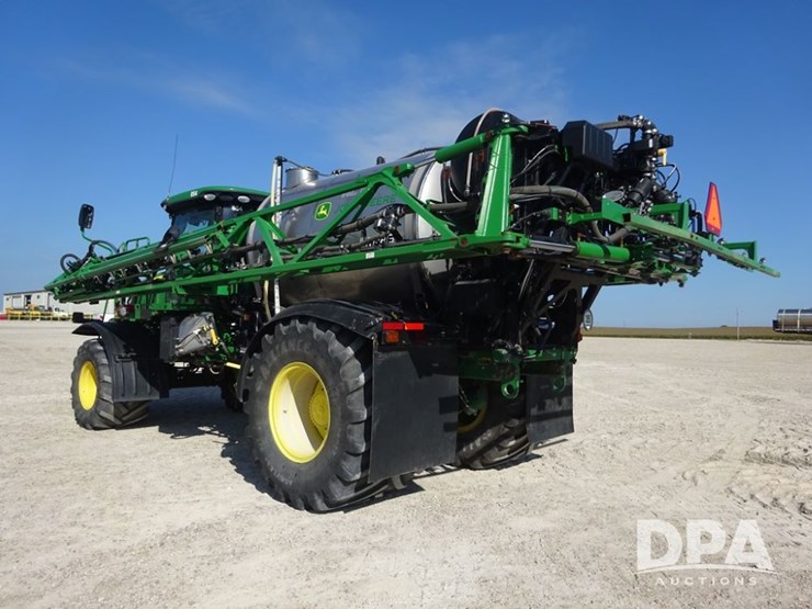 2020-john-deere-f4365-image-34
