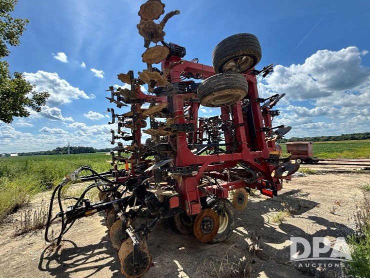 2011-case-ih-24-image-8