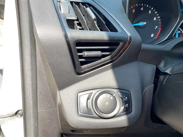 2014-ford-escape-image-68