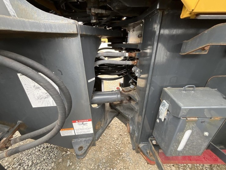 2022-komatsu-wa320-8-image-25