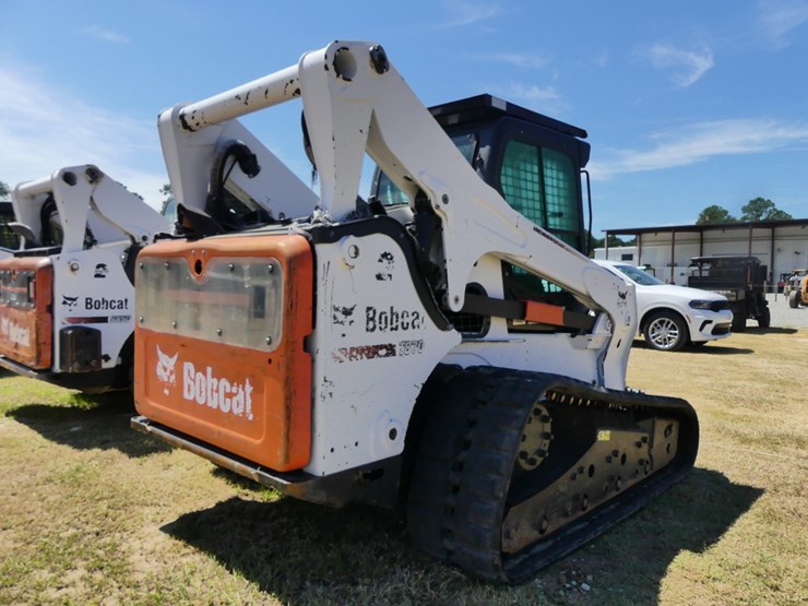 2012-bobcat-t870-image-3
