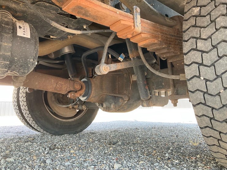 2015-ford-f550-image-40
