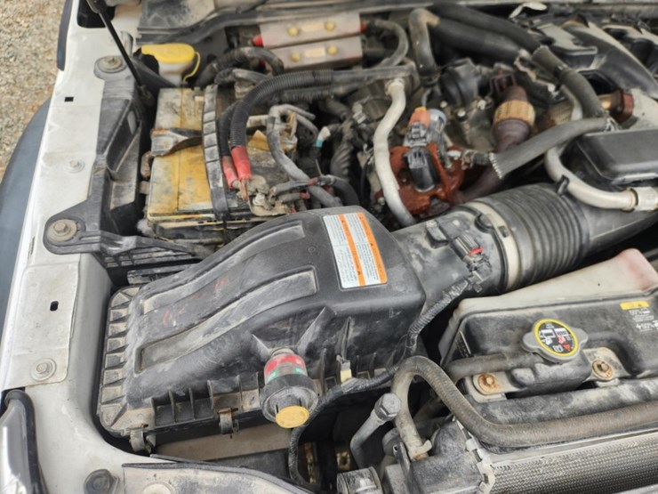 2011-ford-f550-image-46