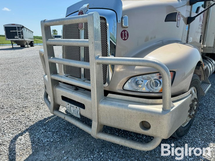 2013-kenworth-t660-image-13