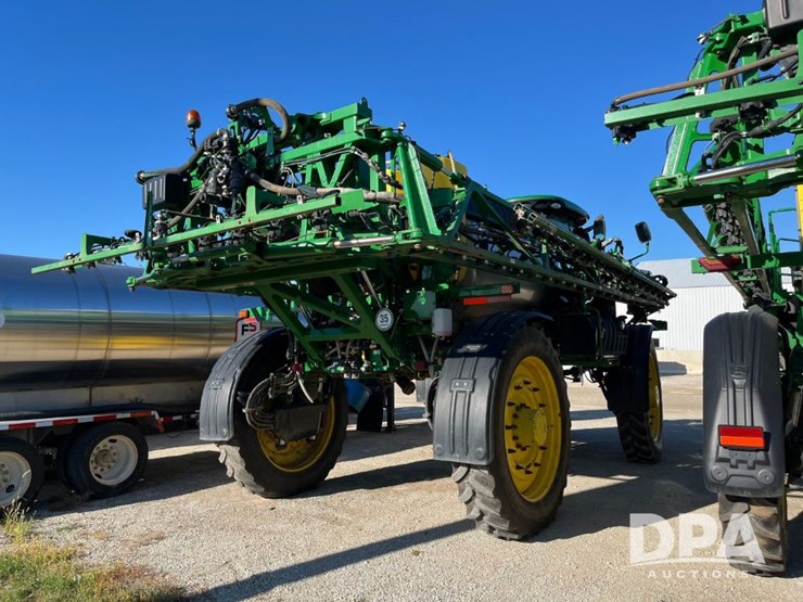 2019-john-deere-r4045-image-9