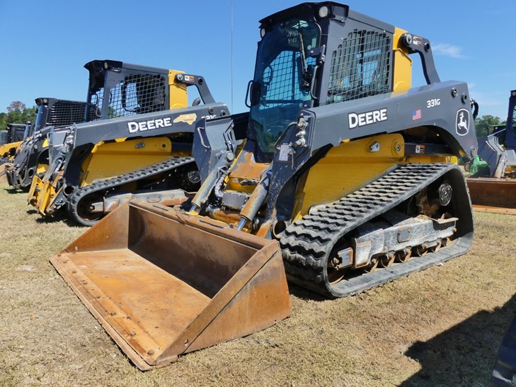deere-331g-image-1
