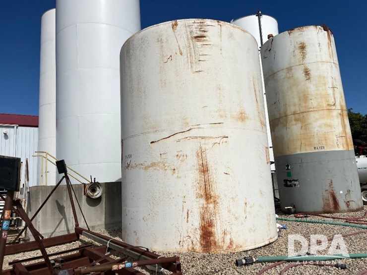 liquid-storage-tank-(jn2949)-image-3