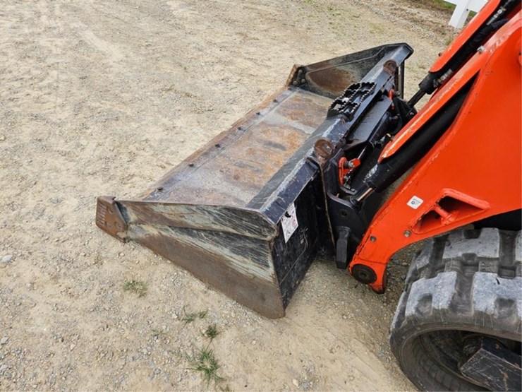kubota-svl75-2-image-10