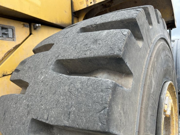 2014-deere-824k-image-83