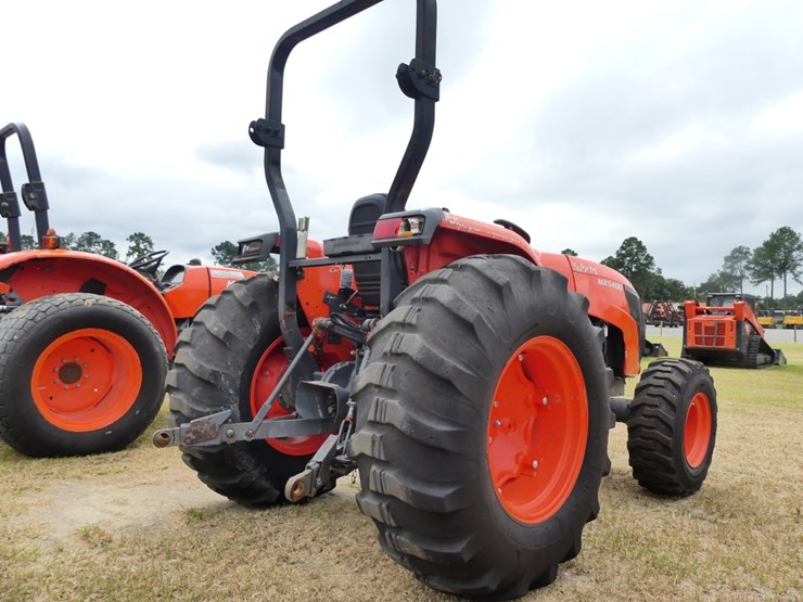 2020-kubota-mx5400-image-3