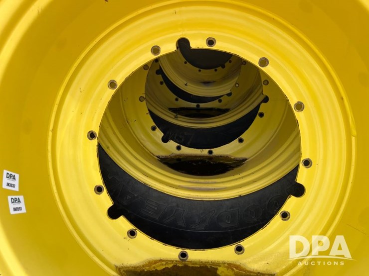 john-deere-r4045-image-6