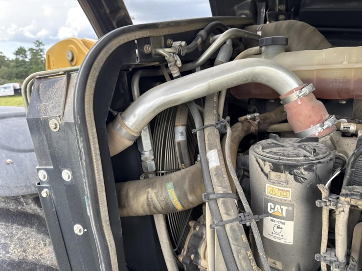 caterpillar-th407c-image-15