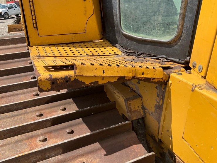 2012-caterpillar-d6t-lgp-image-49