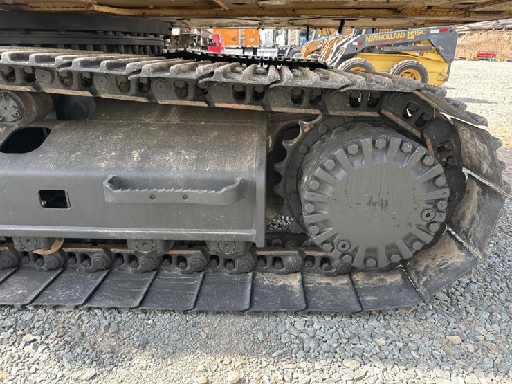 2011-caterpillar-320d-image-76