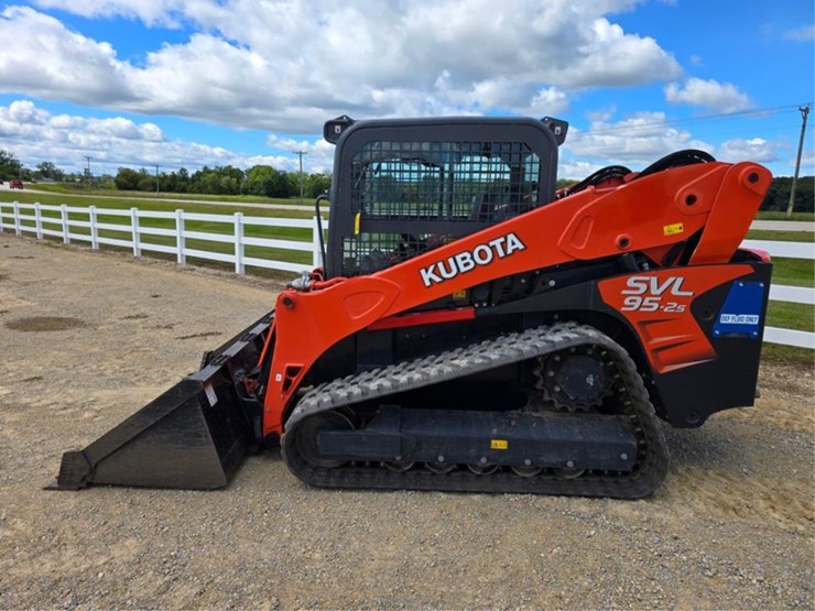 kubota-svl95-2s-image-2