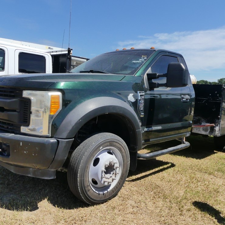 2017 FORD F450 XL