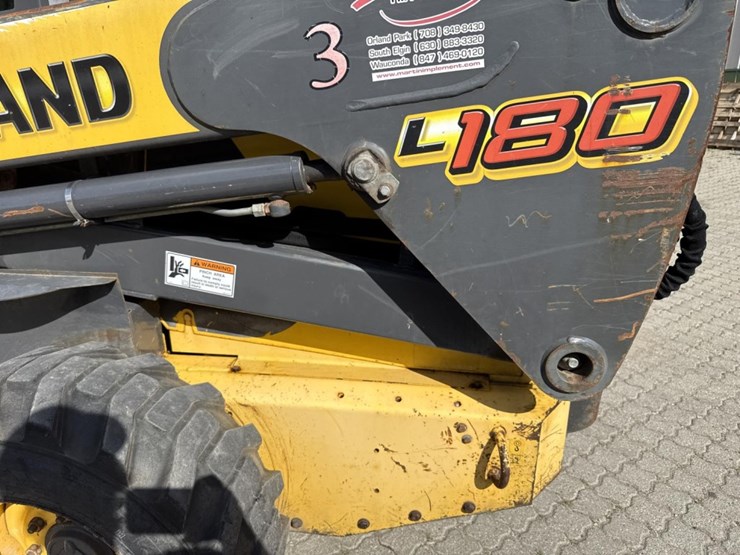 2008-new-holland-l180-image-18
