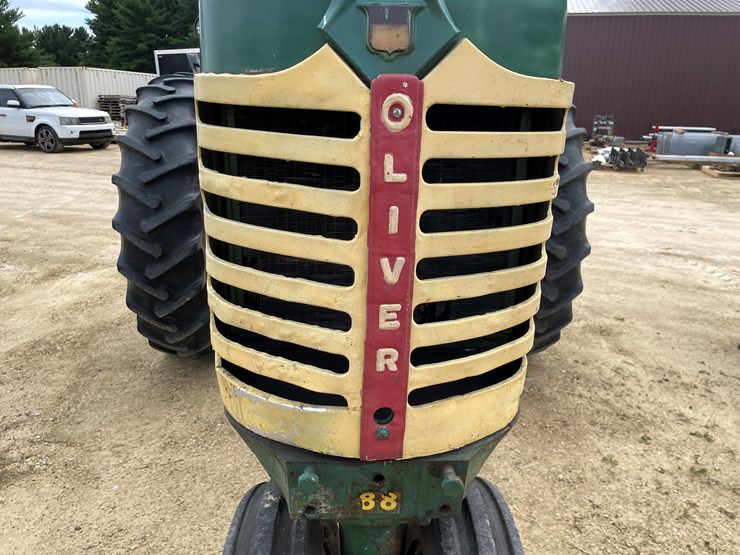 oliver-super-88-image-17