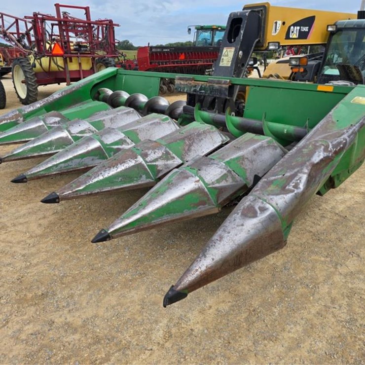 JOHN DEERE 643