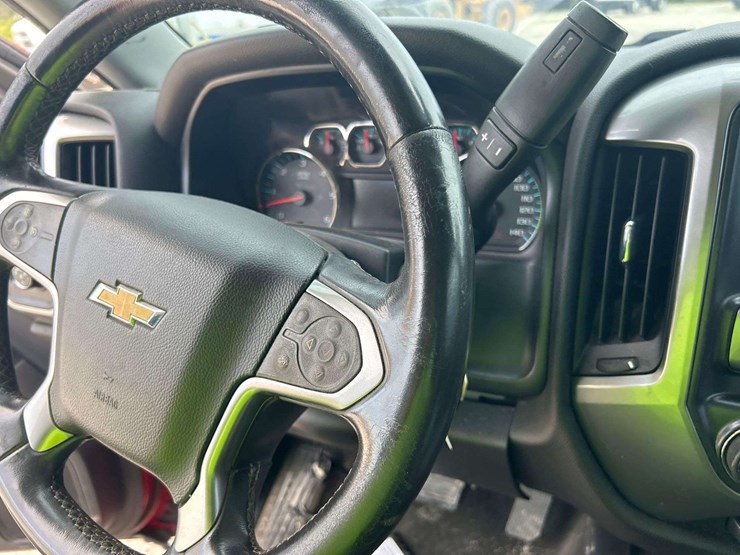 2015-chevrolet-silverado-1500-image-15