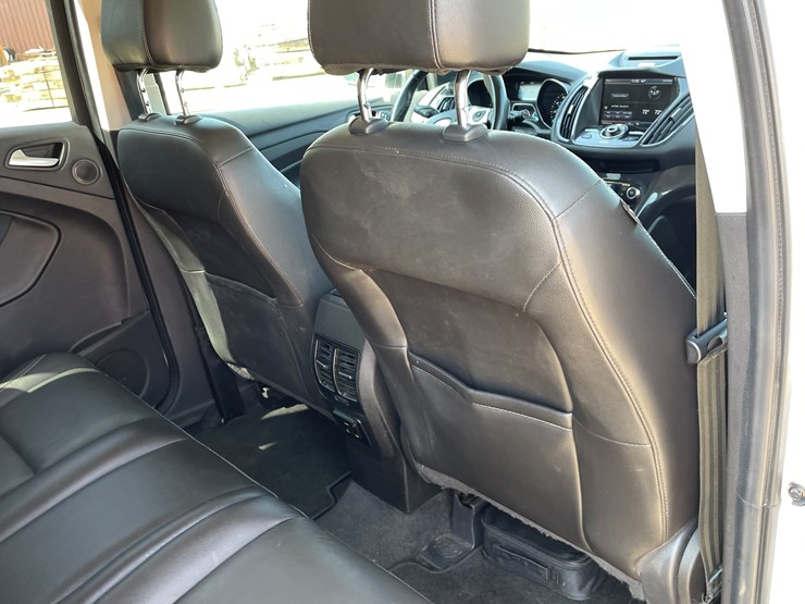 2014-ford-escape-image-50