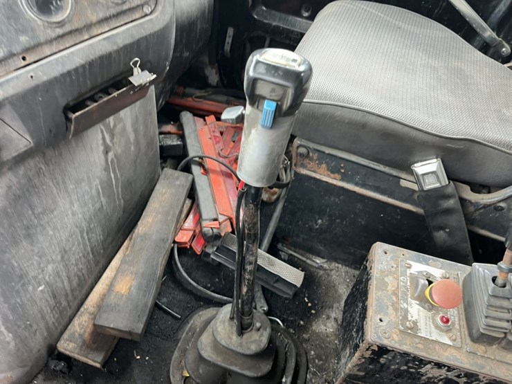 1995-ford-l9000-image-97