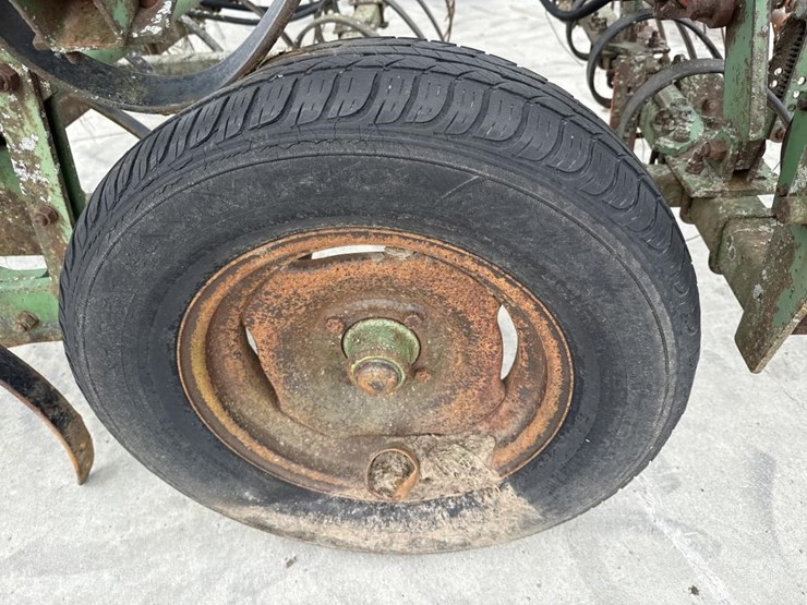 john-deere-18-image-24