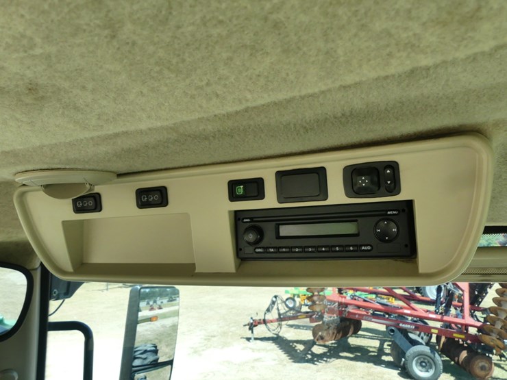 john-deere-8345r-image-19