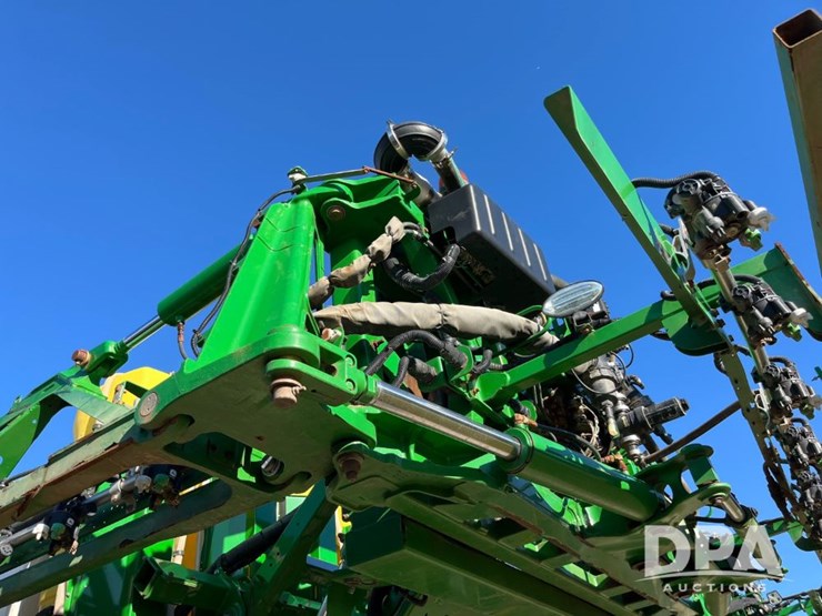 2019-john-deere-r4045-image-50